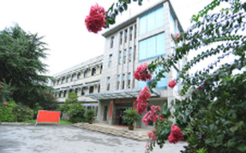 Jiangsu Province Yixing Nonmetallic Chemical Machinery Factory Co., Ltd linha de produção da fábrica